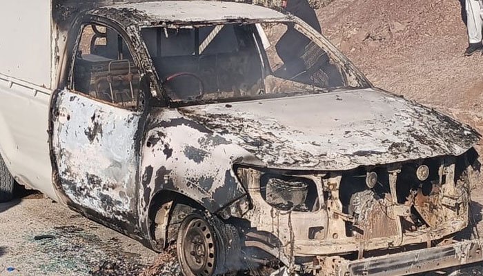 5 policemen martyred in firing on police mobile in Karak