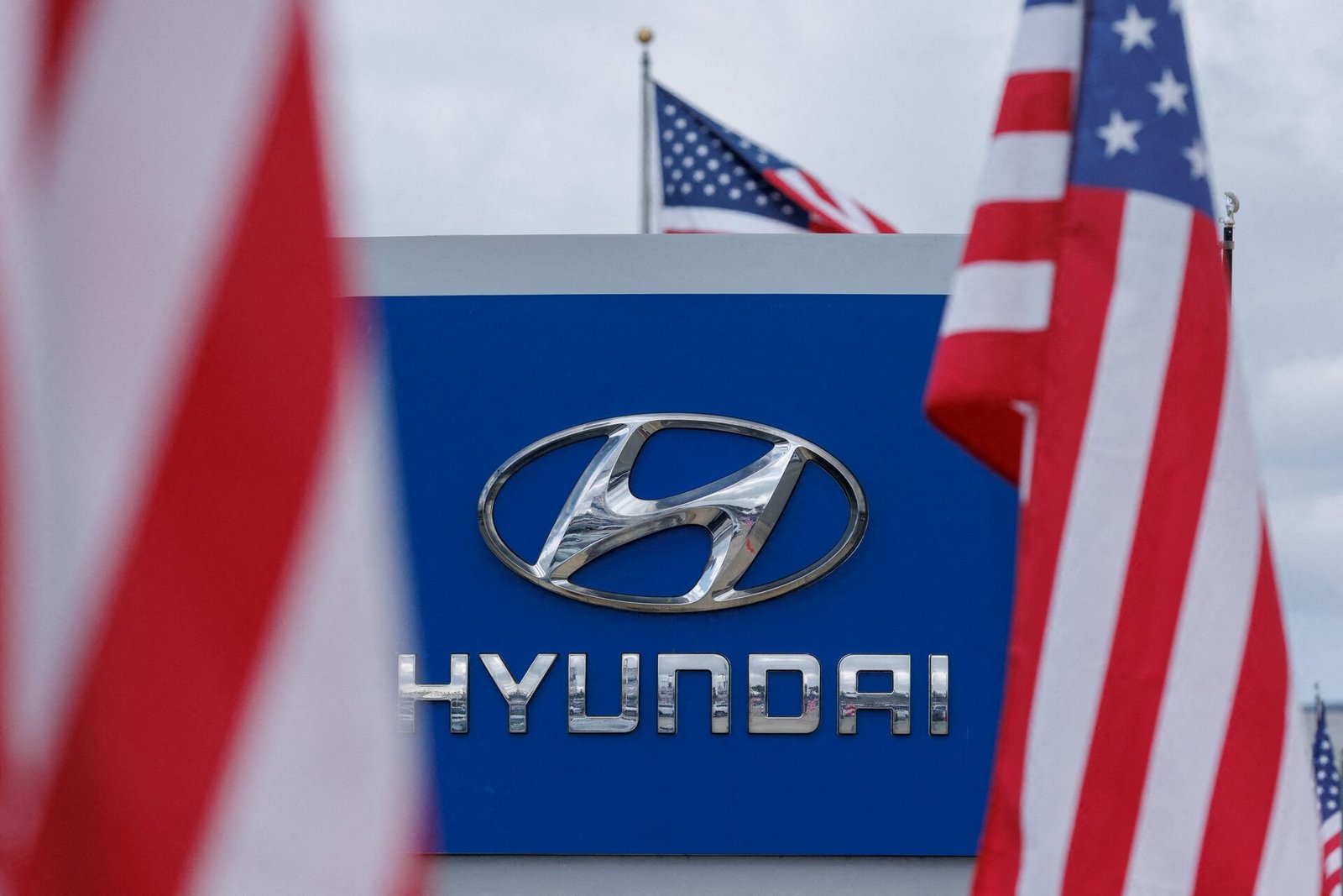Hyundai Misses Estimates After Tariff Hit, Warns of Tough 2026