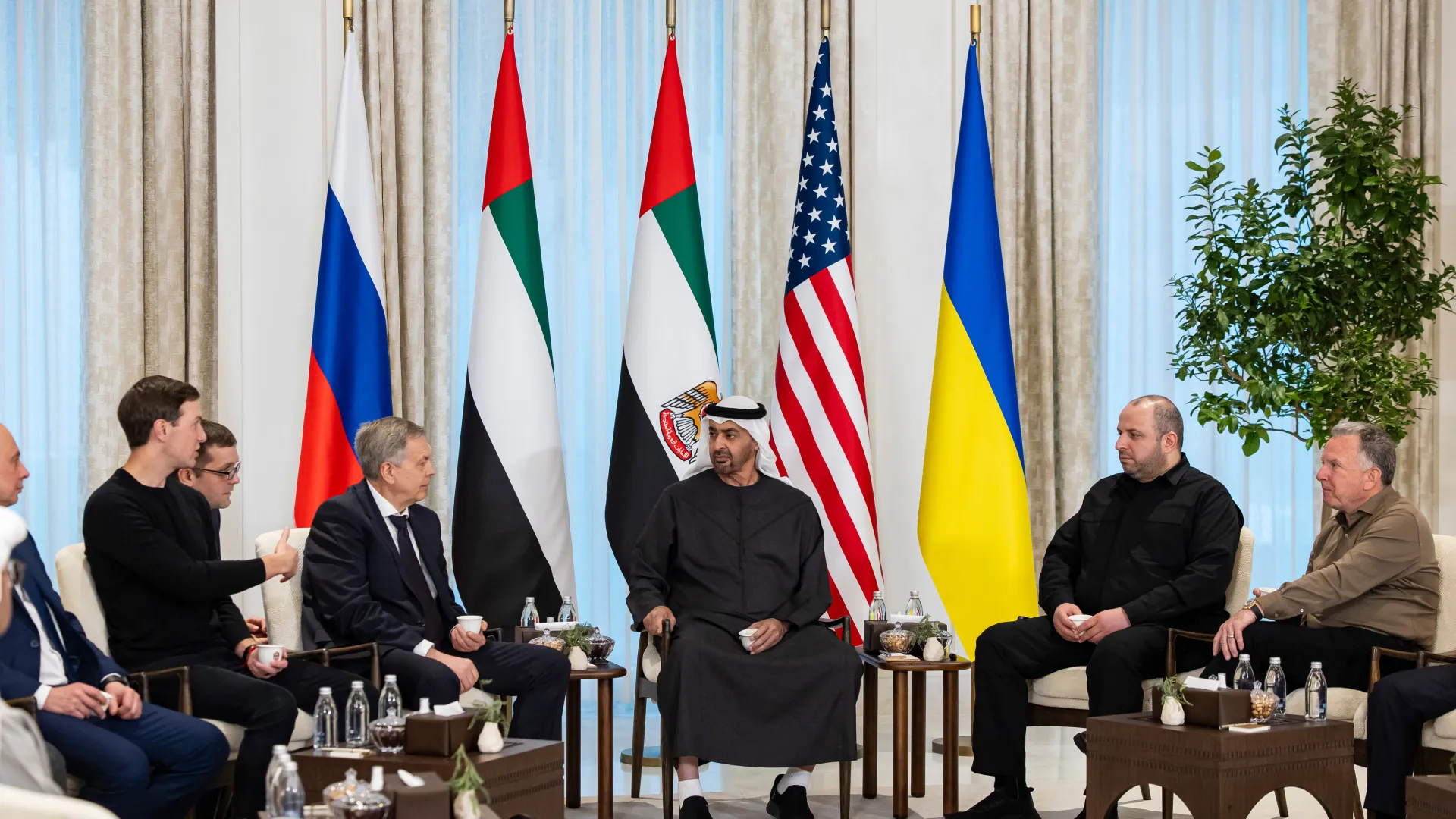 Ukraine, Russia and US Meet in Abu Dhabi as Missile Strikes Undermine Peace Talks