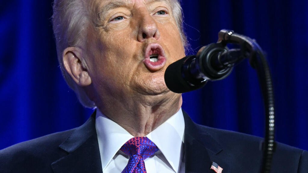 Obama Monkey Video Appears, Then Vanishes from Trump’s Truth Social Profile